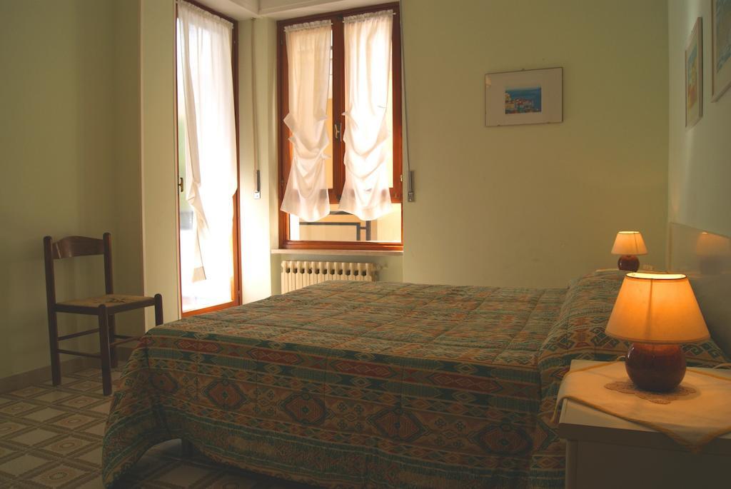 La Terrazza Tra Pini E Mare San Bartolomeo Al Mare Quarto foto